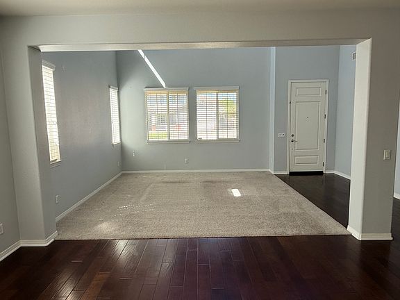 4th image of 8108 Finch St
