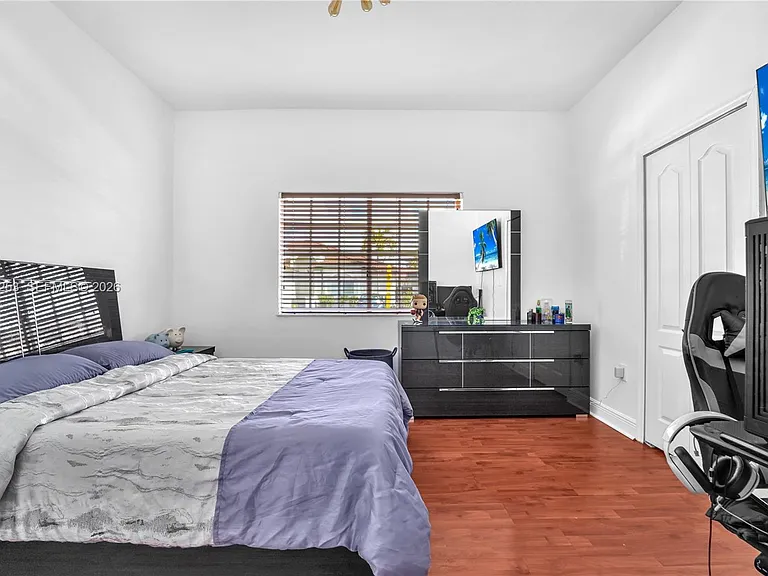 16266 SW 54th Ter — Photo 16