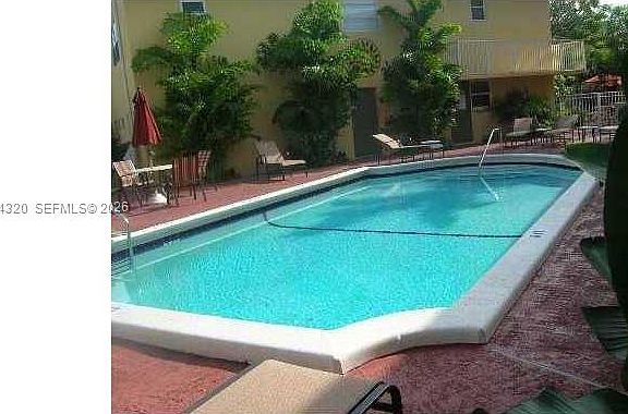 2nd image of 4061 N Dixie Hwy APT 31