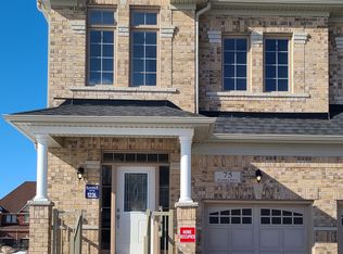 75 Kenesky Dr, Hamilton, ON L8B 1Y4