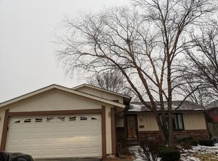 5179 Aldersyde Rd, Oak Forest, IL 60452