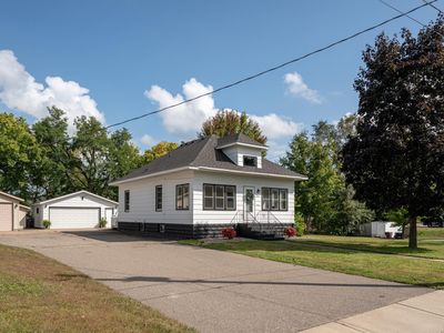 201 8th St N, Cannon Falls, MN, 55009
