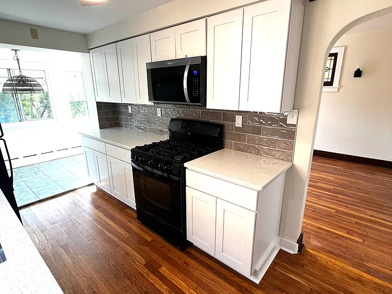 1228 Milan Ave — Photo 5
