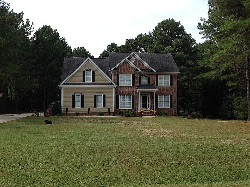 FRONT YARD AND HOUSE