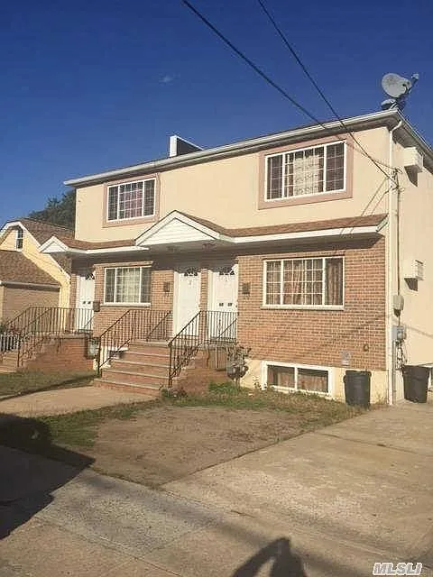 9939 213th St photo 1