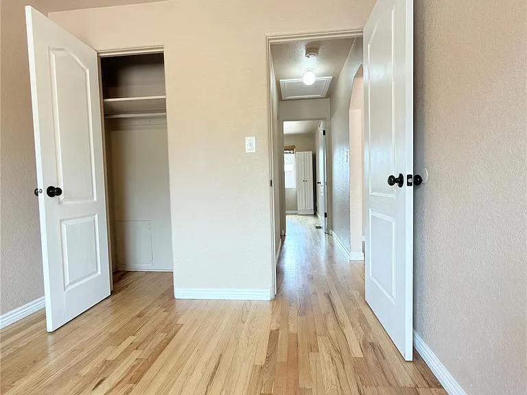 1687 Moline St — Photo 18