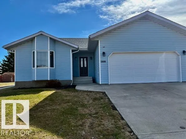 5609 45a St, Vegreville, AB T9C 1E1