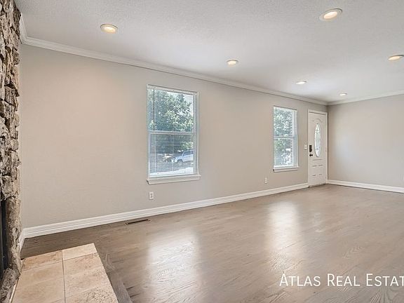 3rd image of 17231 E Oberlin Pl