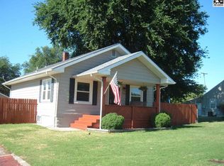 713 W 5th St, Pratt, KS 67124