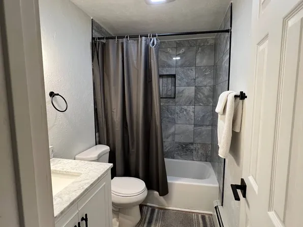 435 Manhattan Dr #D, Boulder, CO 80303