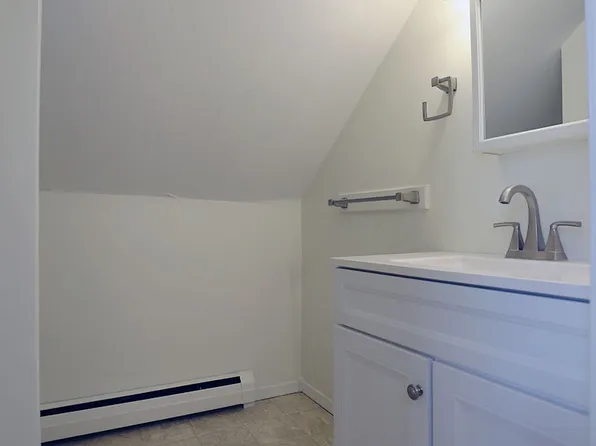 228 Water St APT 1, Hallowell, ME 04347