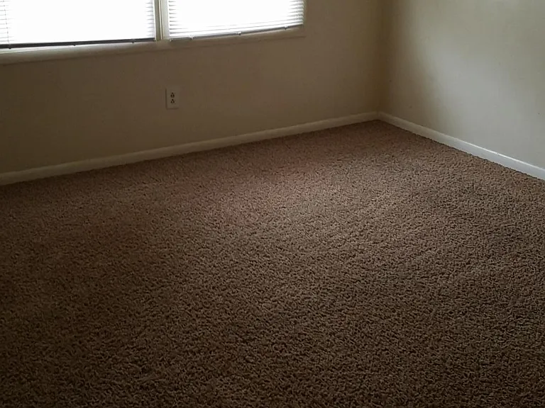 307 N Yadkin Ave #B — Photo 6