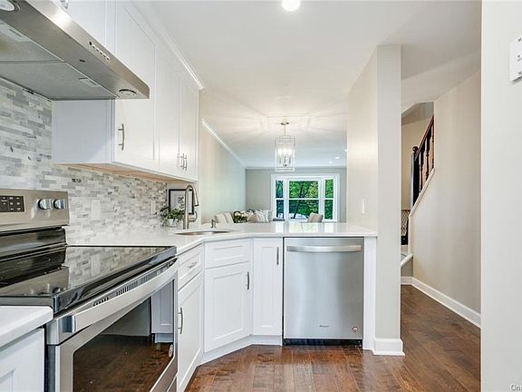 4th image of 50 Washington Mews