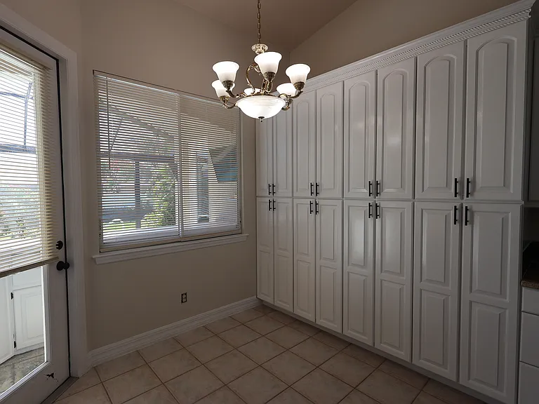 4905 Sands Blvd — Photo 16