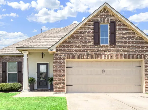 213 Berg Ct, Youngsville, LA 70592