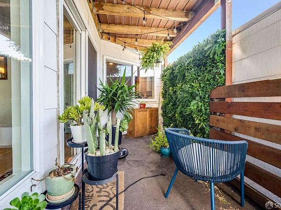 3rd image of 1030 De Haro St #1026
