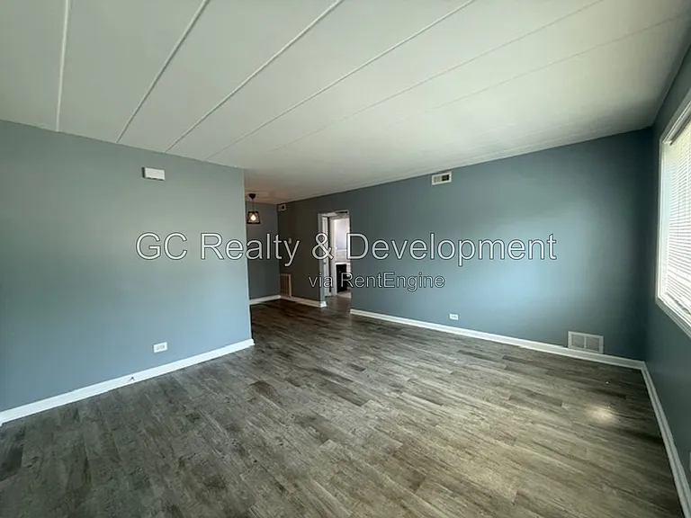 342 Wilson Ave #A — Photo 3