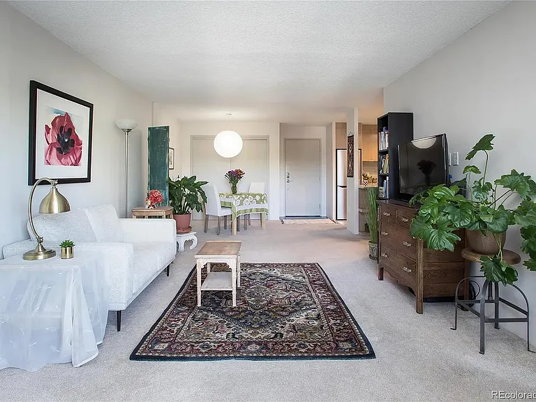 2880 S Locust St #S404 — Photo 6