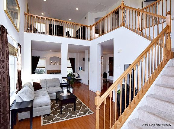2nd image of 397 Abington Woods Dr