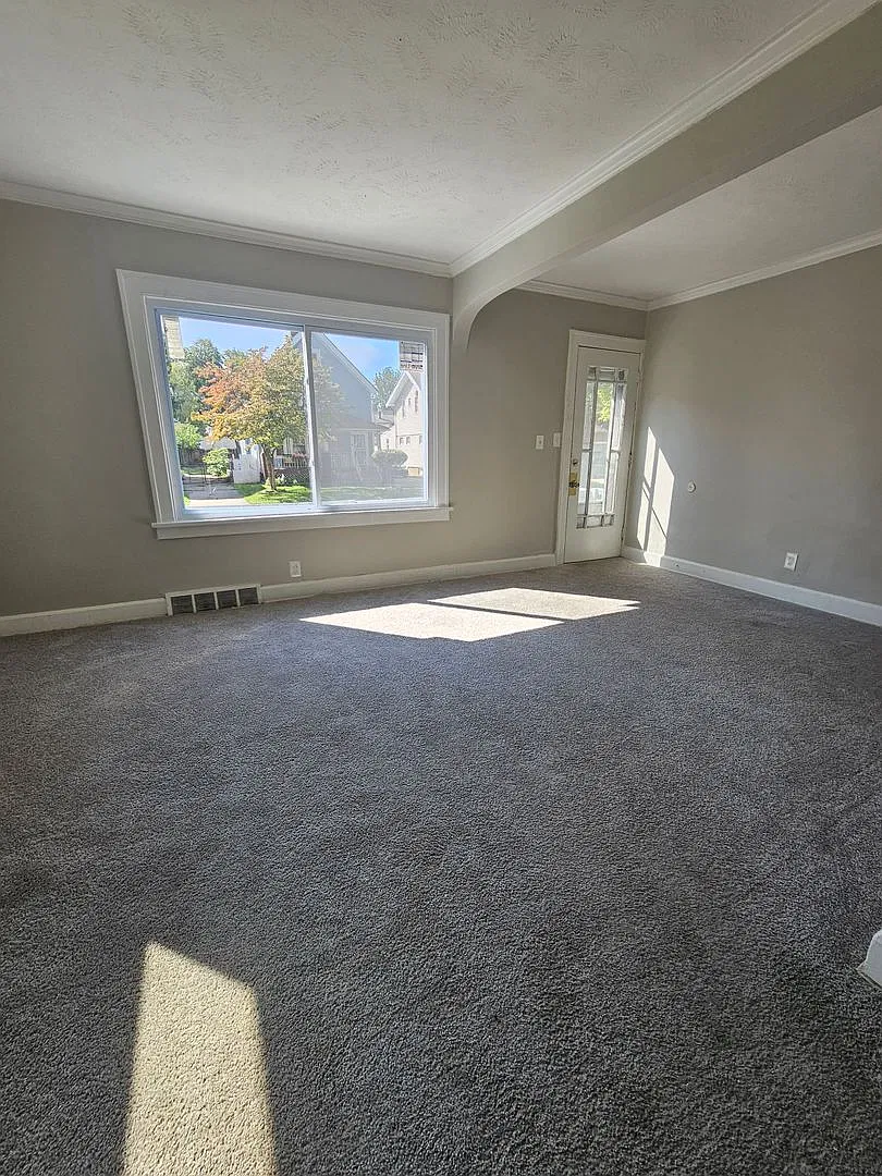7610 Dearborn Ave — Photo 3
