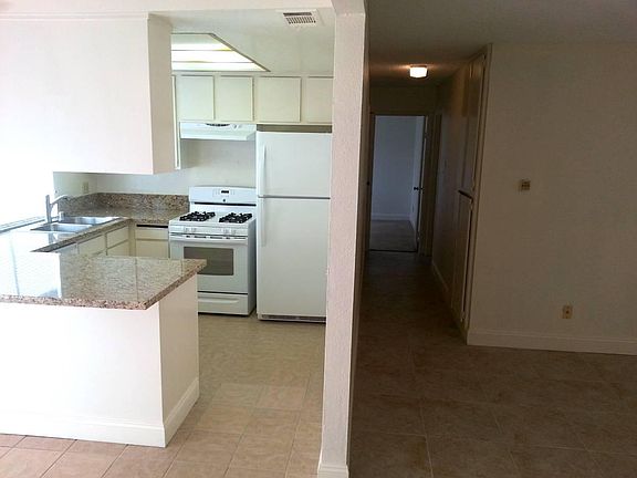 4th image of 1255 Arcadia Ave APT C