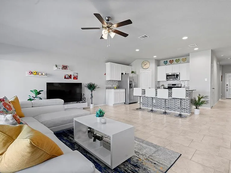 4115 Magliana Ln — Photo 24