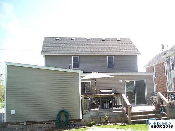 4th image of 218 Stearns Ave