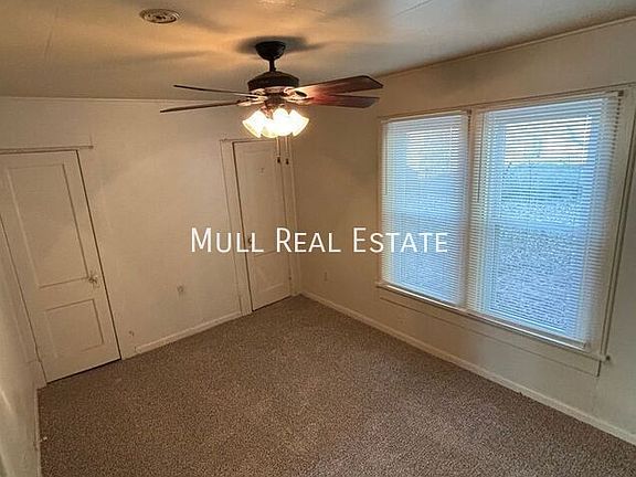 3rd image of 504 N Wentz St
