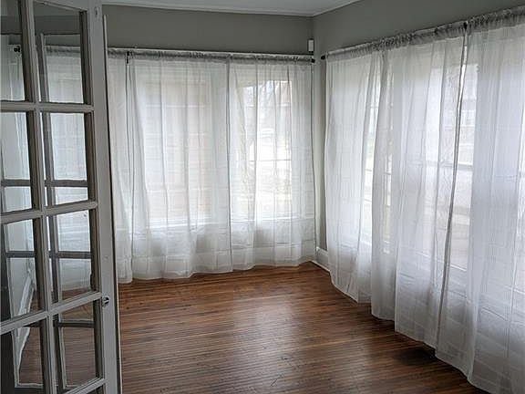 3rd image of 1668 Coventry Rd #1