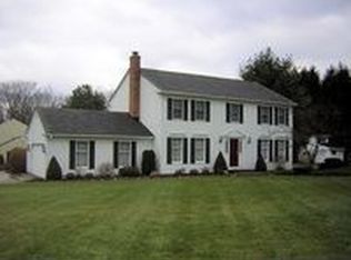 205 Salem Ct, Hinckley, OH 44233