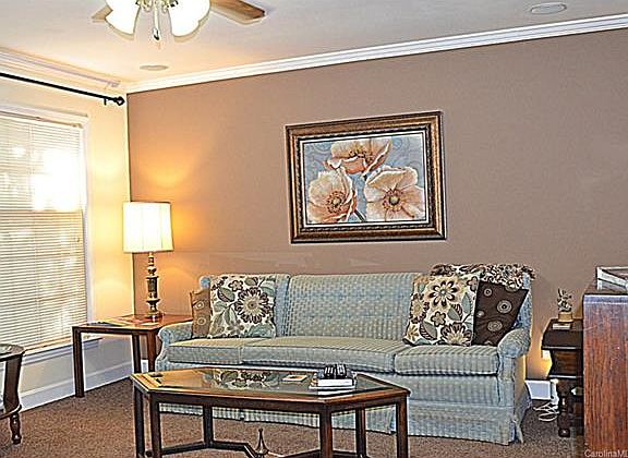 3rd image of 2701 Flintridge Dr