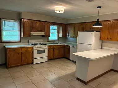 878 Leeville Rd — Photo 5