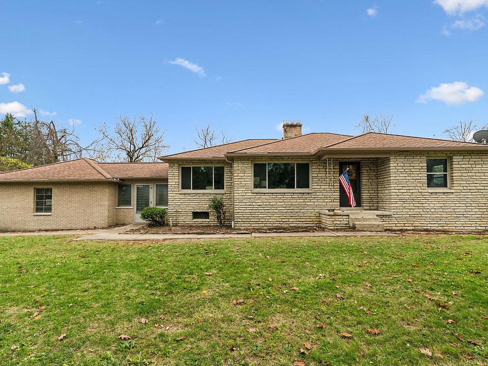 1st image of 831 Highland Dr