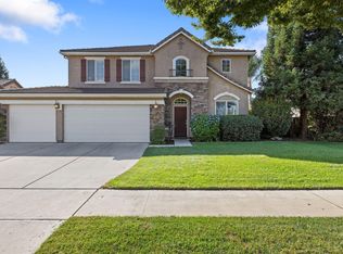 3855 N Chinowth St, Visalia, CA 93291