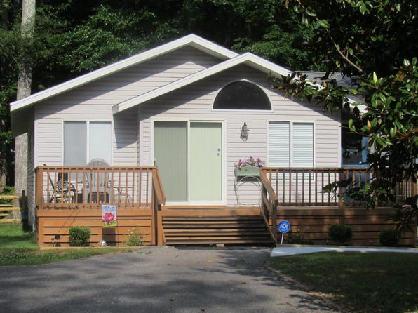88 Tail Of The Fox Dr