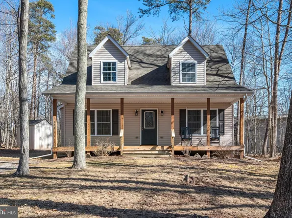 107 Green Dr, Cross Junction, VA 22625