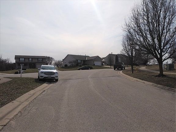 5th image of 4848 Long Dr