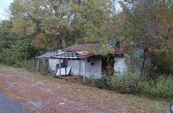 2nd image of 908 Clinch Valley Rd