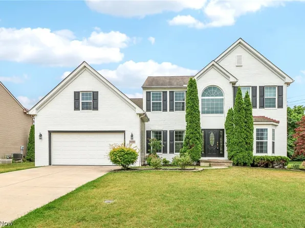 39289 Arlington Dr, Avon, OH 44011