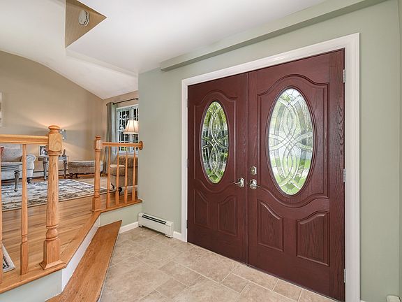 5th image of 32 Alister Cir