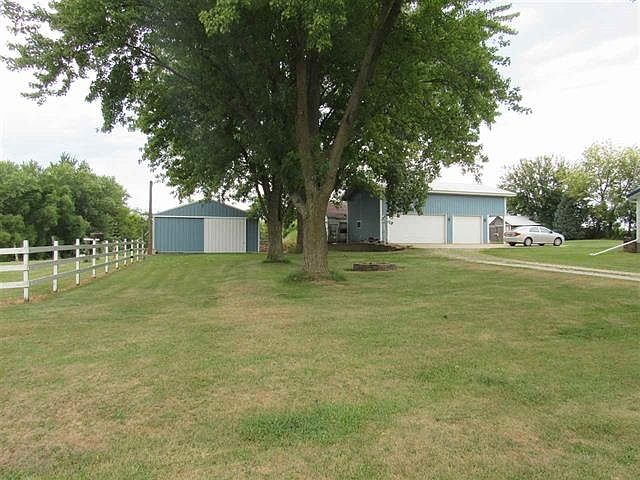2nd image of 3717 E Donald St