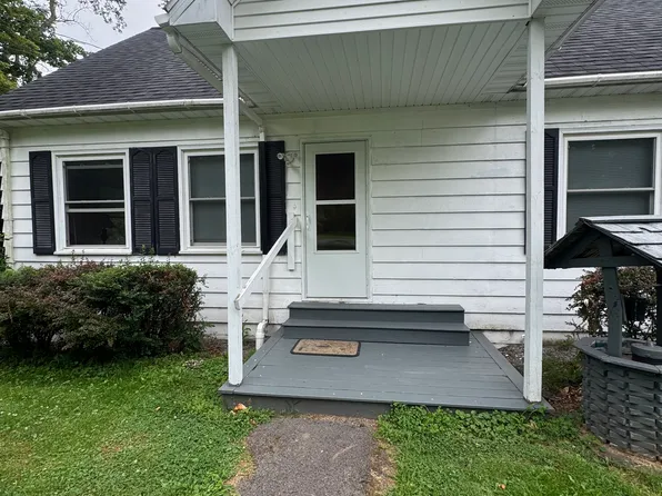 3581 South St #2, Clinton, NY 13323