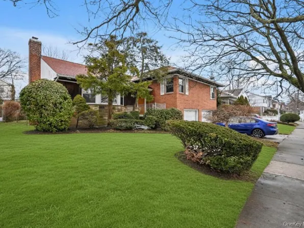 56-47 185th Street, Flushing, NY 11365