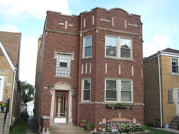 2nd image of 5847 N Merrimac Ave #2