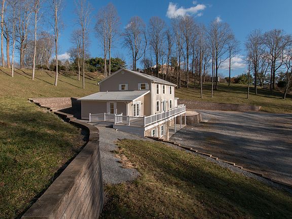 5th image of 249 Panorama Dr