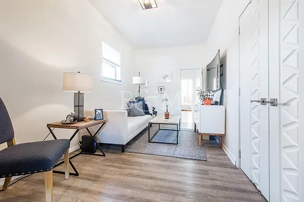 Rented by Brick&Mortar | media 9