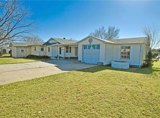 4014 Lands End Ct, Granbury, TX 76048