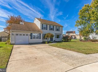 105 Mockingbird Ct, Logan Township, NJ 08085