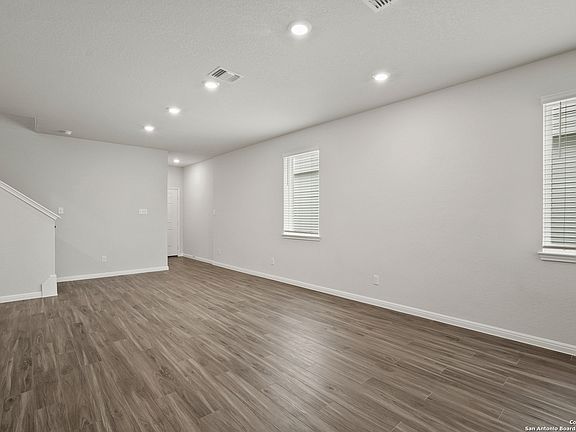 3rd image of 4247 Ametrine Way