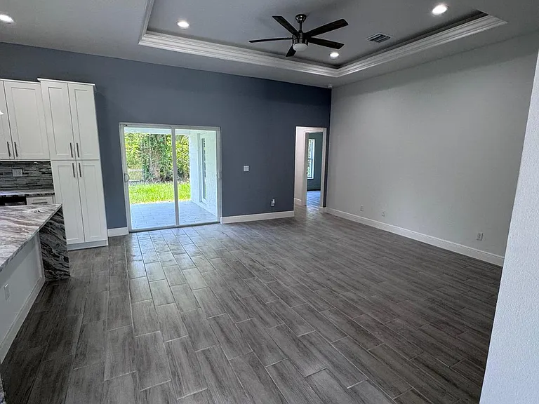 3351 Lakeland Ave SW — Photo 8
